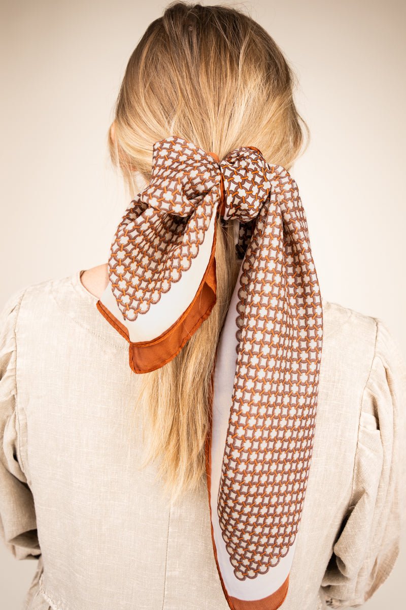 Look My Way Brown Polyester Scarf - Wholesale Accessory Market