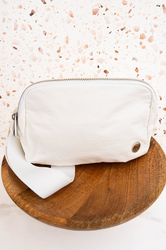 NGIL White Brooklyn Belt Bag - Wholesale Accessory Market