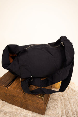 Be Clever Around The World Large Black Chest Bag - Wholesale Accessory Market