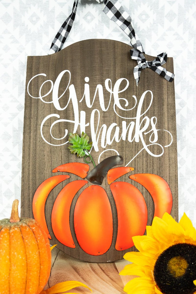 15.25 x 10 'Give Thanks' Pumpkin Wall Sign - Wholesale Accessory Market