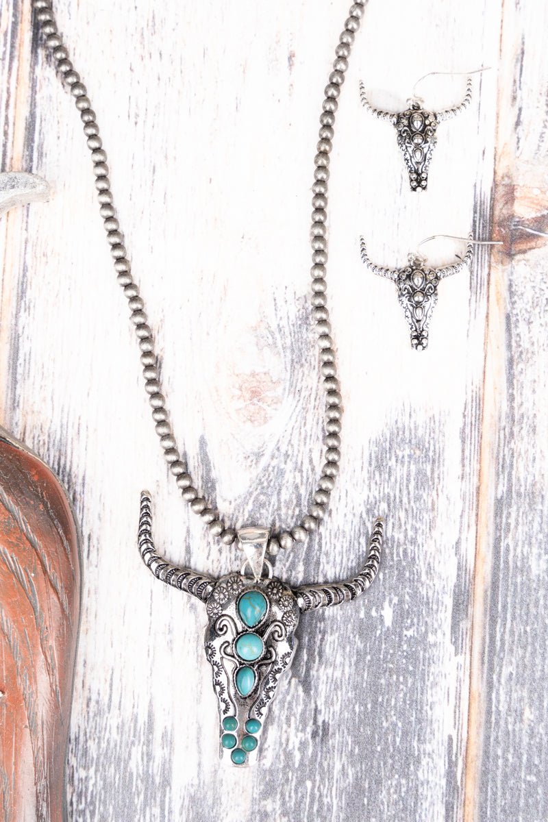 Turquoise on sale skull necklace