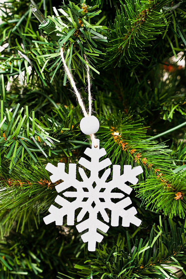 4 x 3 Wintry Mix Glittering Snowflake Wood Ornament - Wholesale Accessory Market