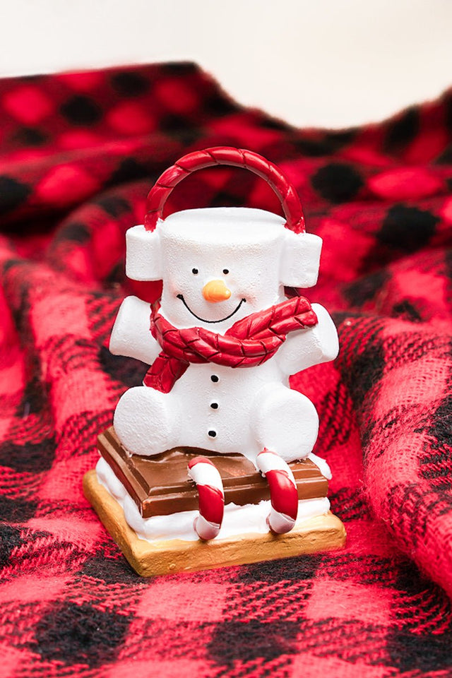 3.75 x 4.25 S'more Fun Snowman Resin Figurine - Wholesale Accessory Market